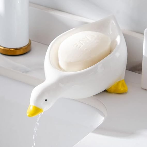 GleamNest Soap Dish | Elegant Swan Design, Durable Plastic, Effective Drainage 2