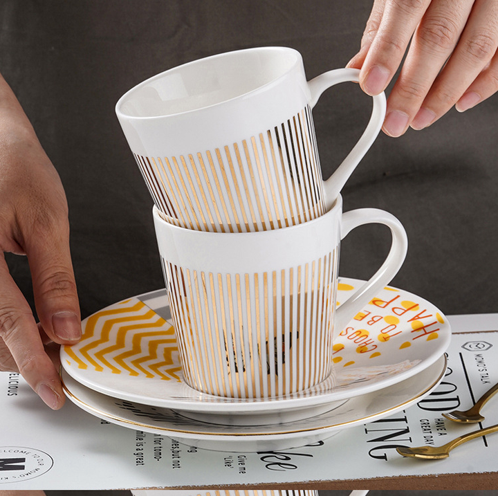 Mira Coffee Mug | Dynamic Moving Reflection, High-Quality Ceramic 1