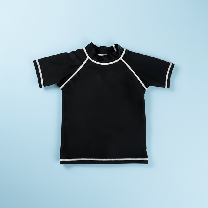 Black short-sleeve kids&
