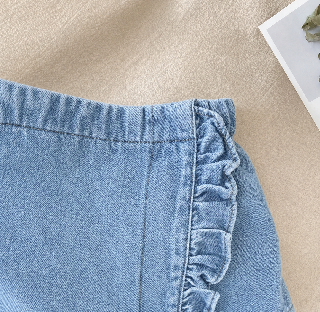 Close-up of the blue denim skirt&