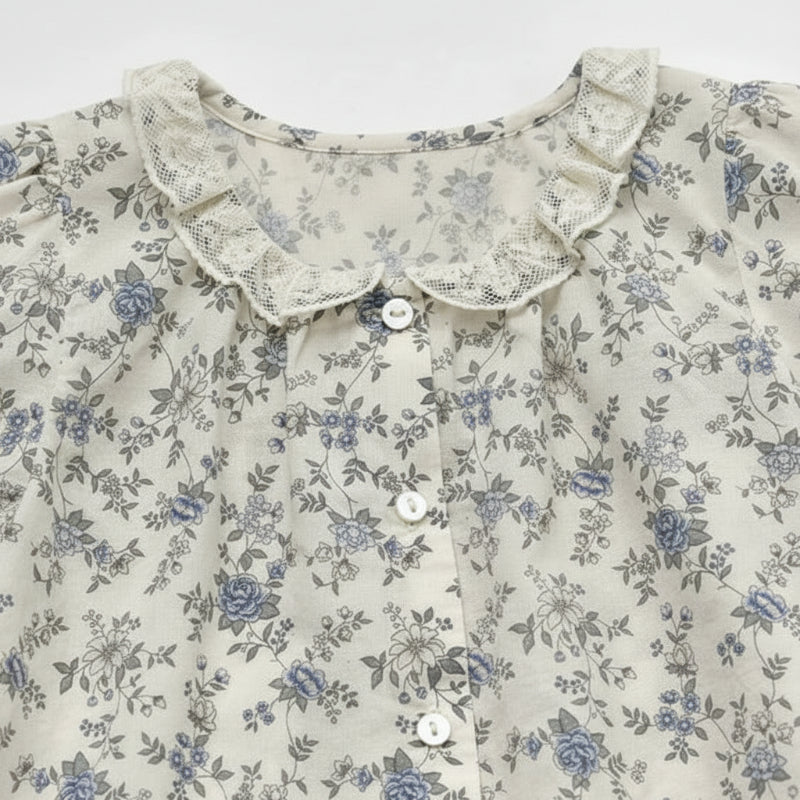 Close-up of the blouse&