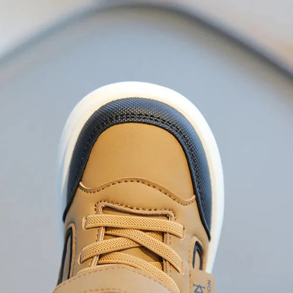 Close-up of a brown sneaker&