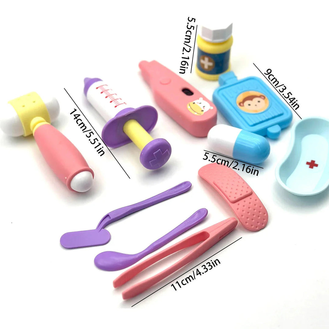 Toy doctor kit with labeled piece lengths ranging from 5.5 to 14 cm