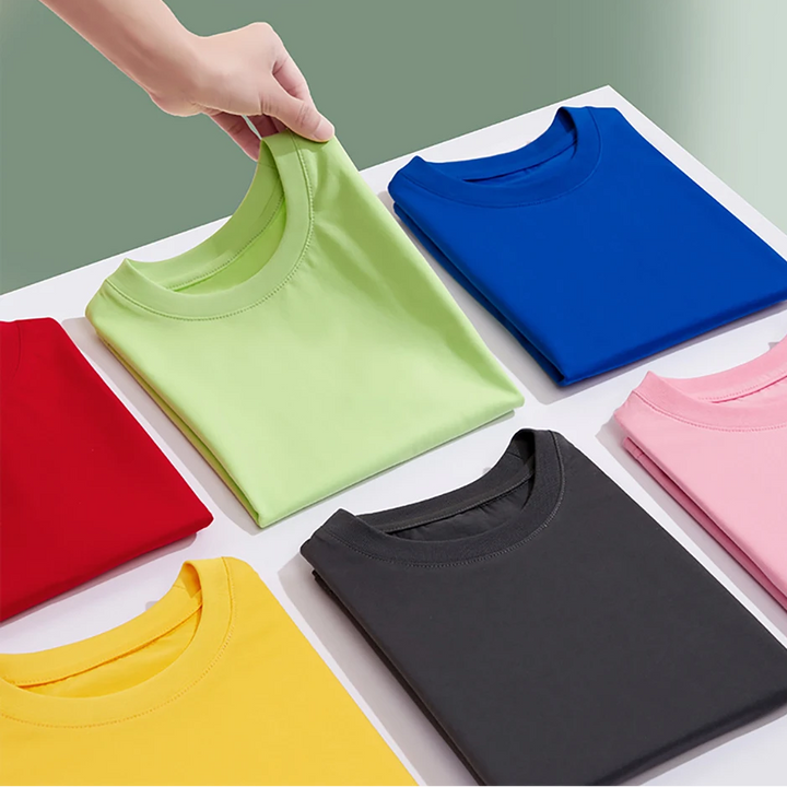 Folded round-neck T-shirts in green, blue, red, pink, gray and yellow