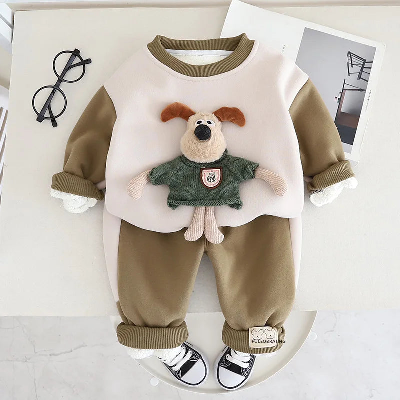 Green cotton jogging set with a cream-front sweater, raised puppy detail, and matching pants