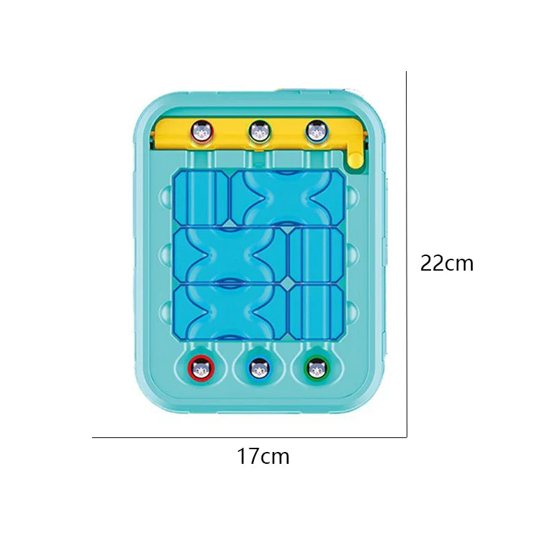 Maze puzzle measurement diagram showing a board 17 cm wide and 22 cm tall