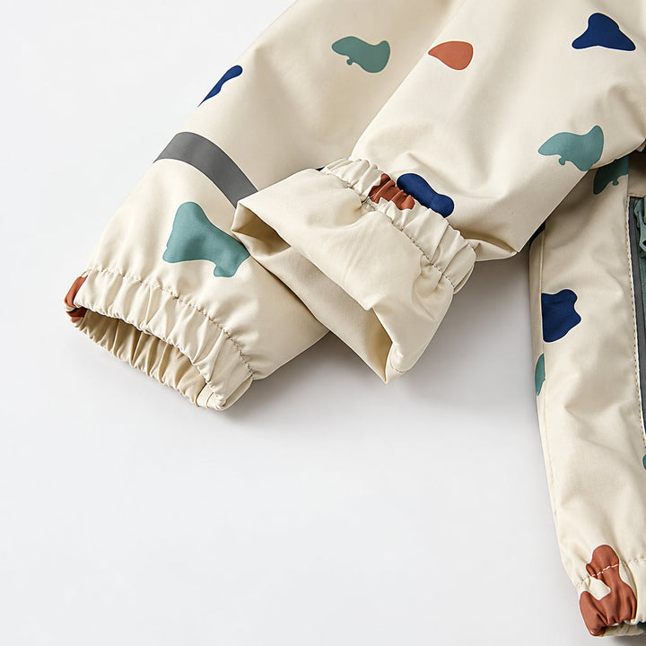 Close-up of the rain jacket&