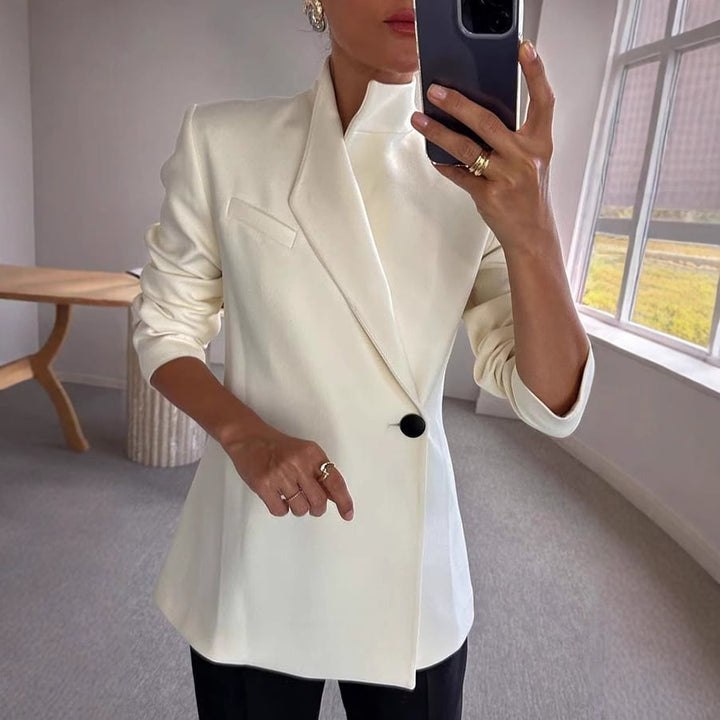 Serena Relaxed Notched Collar Blazer Product Image 05