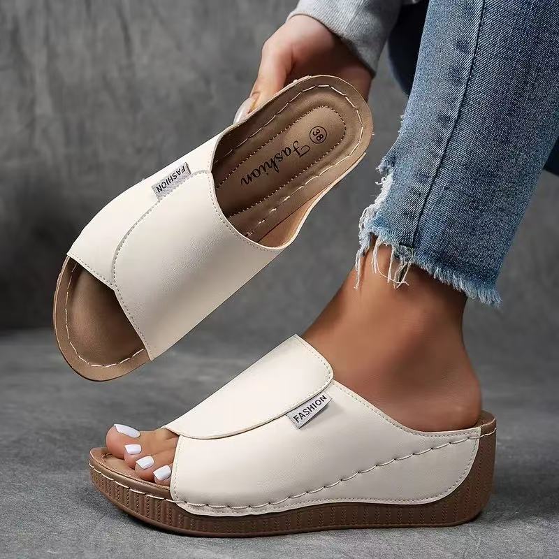 Willow Cushioned Wedge Slide Sandals Product Image 06