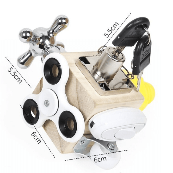 Wooden sensory cube diagram with 5.5 cm and 6 cm measurements