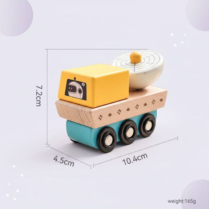 Space car measurement chart showing 10.4 cm length, 4.5 cm width, and 7.2 cm height