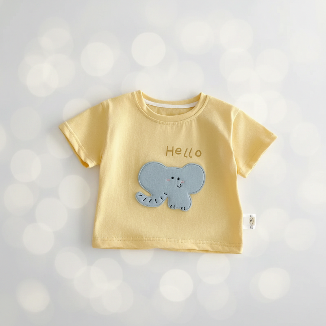Yellow crew-neck T-shirt with a blue-gray elephant patch