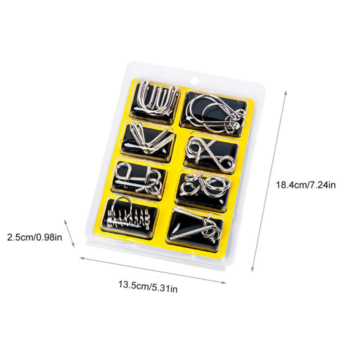 Yellow metal puzzle set in a storage box with package dimensions of 18.4 x 13.5 x 2.5 cm.